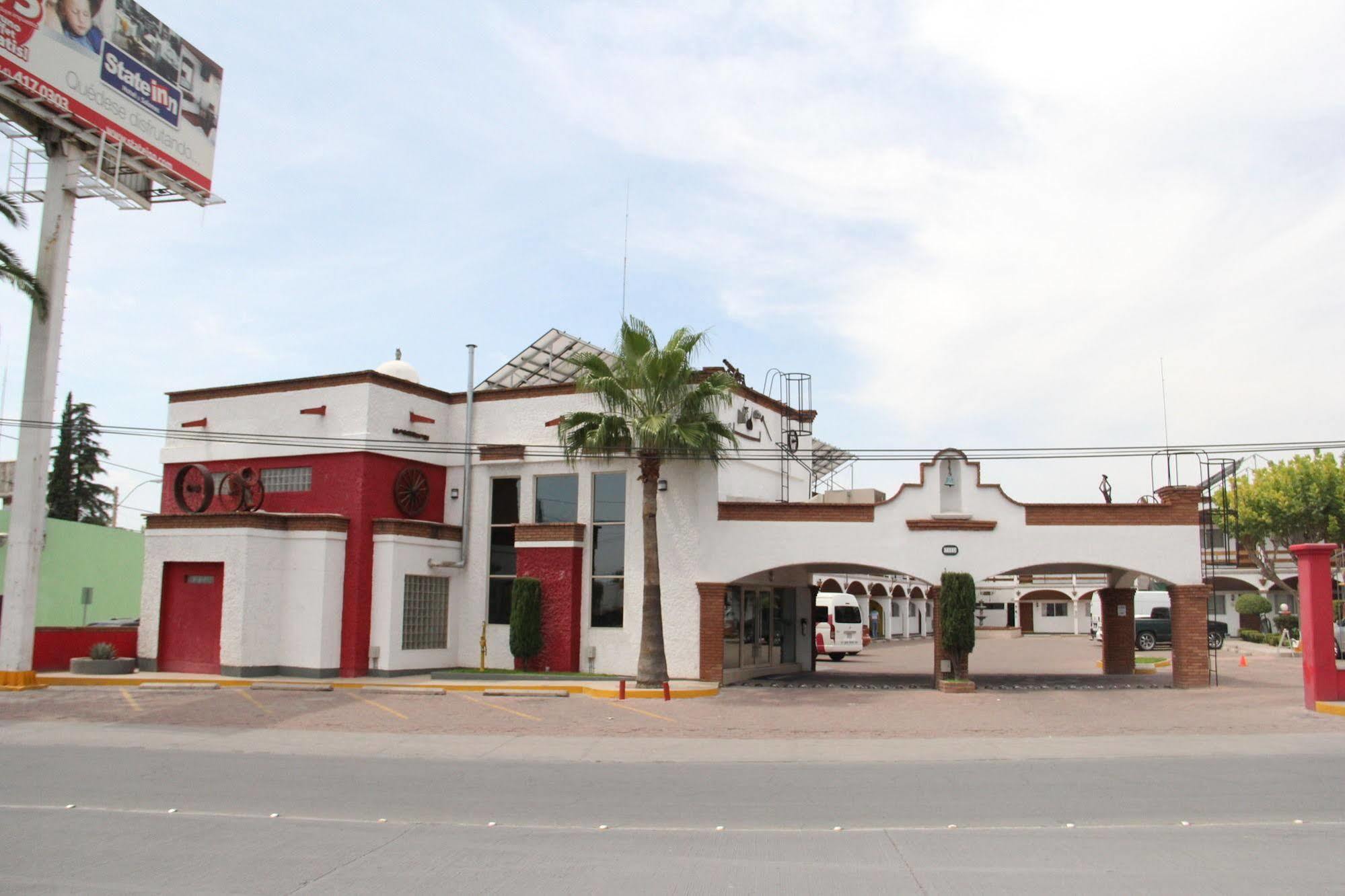 State Inn Chihuahua Extérieur photo