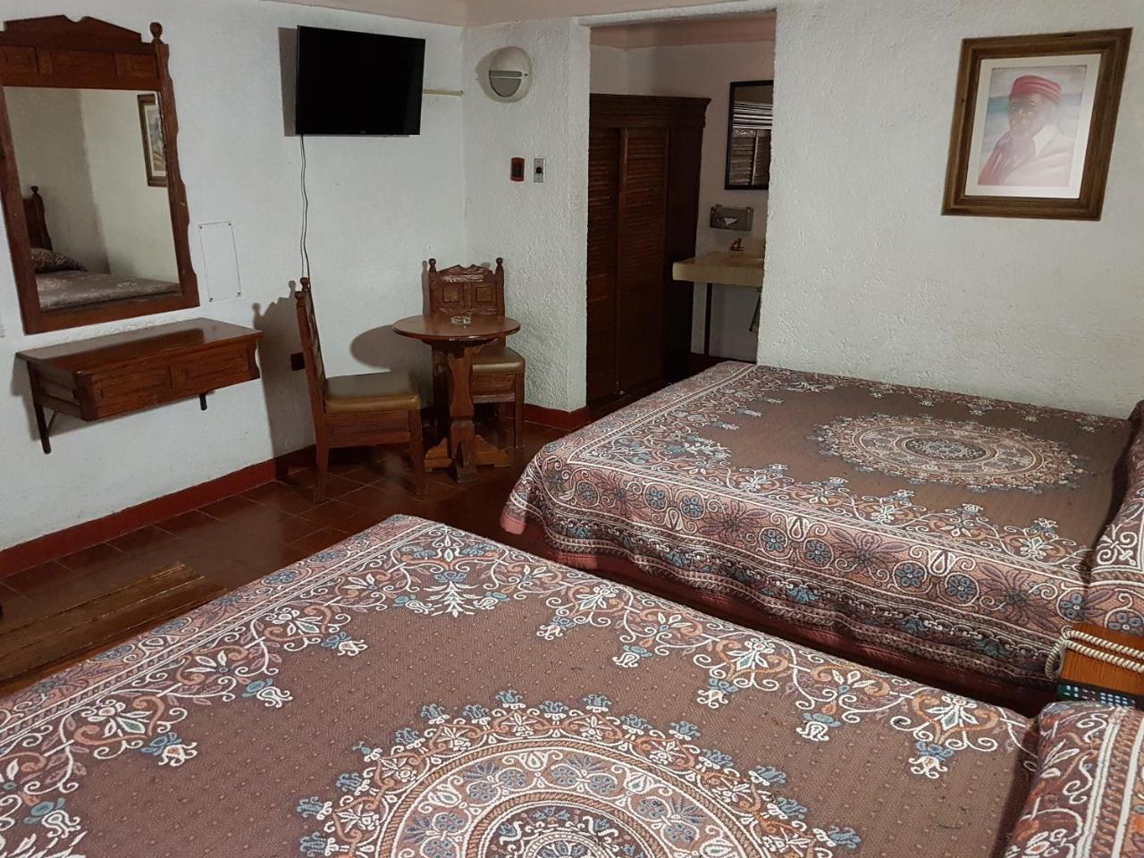 State Inn Chihuahua Extérieur photo